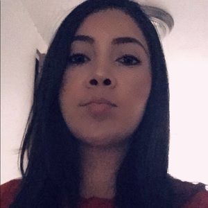 Meet your Posher, Selene